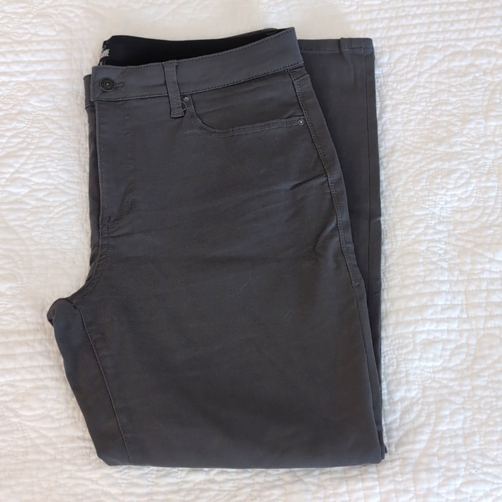 LulaRoe gray skinny jeans